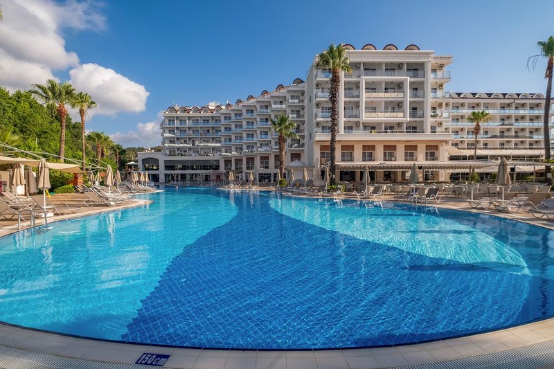 Grand Ideal Premium