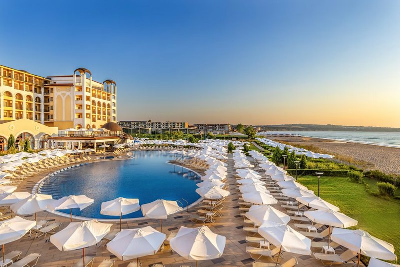 Alua Helios Bay