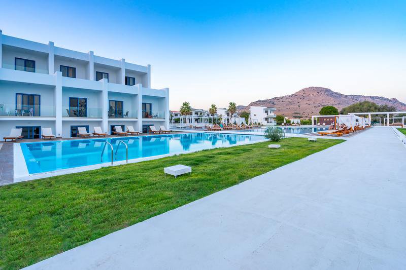Kamari Beach Hotel