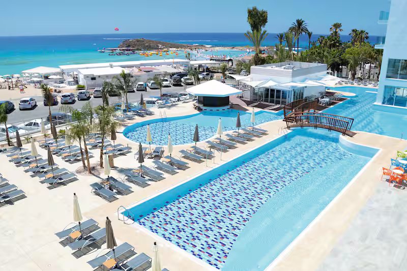 Vassos Nissi Plage