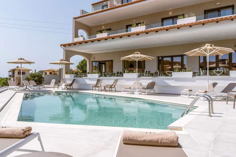 Mourtemeno Hotel