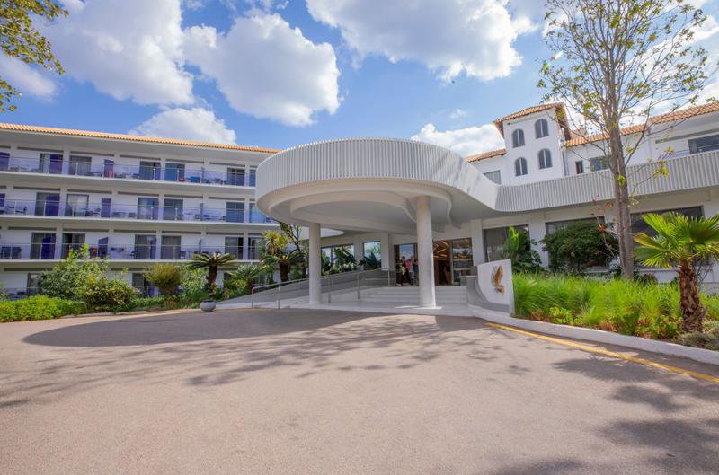 Golden Coast Hotel and Bungalows
