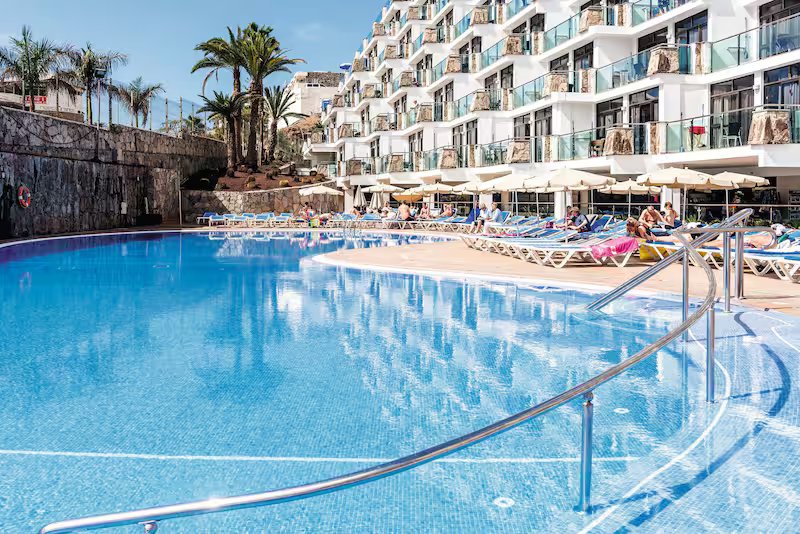Revoli Playa Apartments