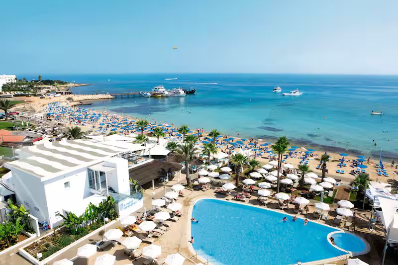 Vrissaki Beach Hotel