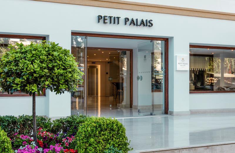 Canvas by Mitsis Petit Palais